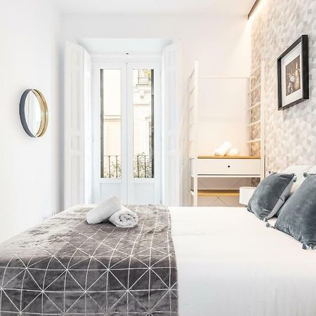 Waou Gran Via Es Mia - Corta Duracion Apartment Madrid Exterior photo